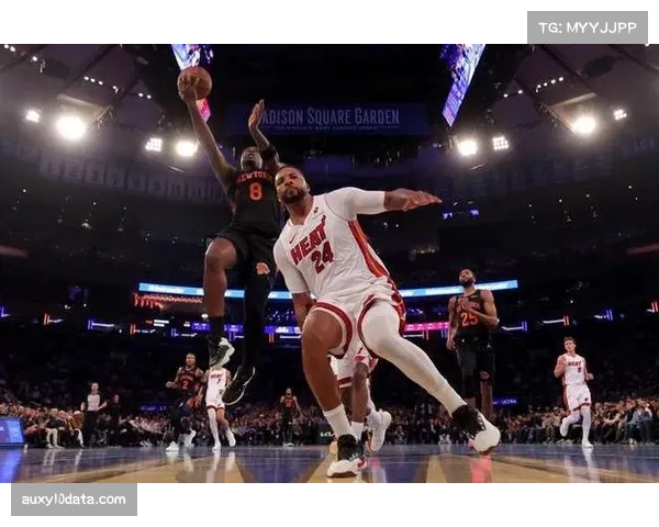 消息人士称,某球星因腿筋伤势,将谨慎评估其转换进攻参与度 消息人士称,某球星因腿筋伤势,将谨慎评估其转换进攻参与度